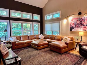 智能电视、壁炉