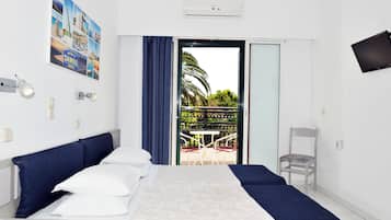 Superior Studio, Balcony (Pool or Sea view) | Blackout curtains, soundproofing, iron/ironing board