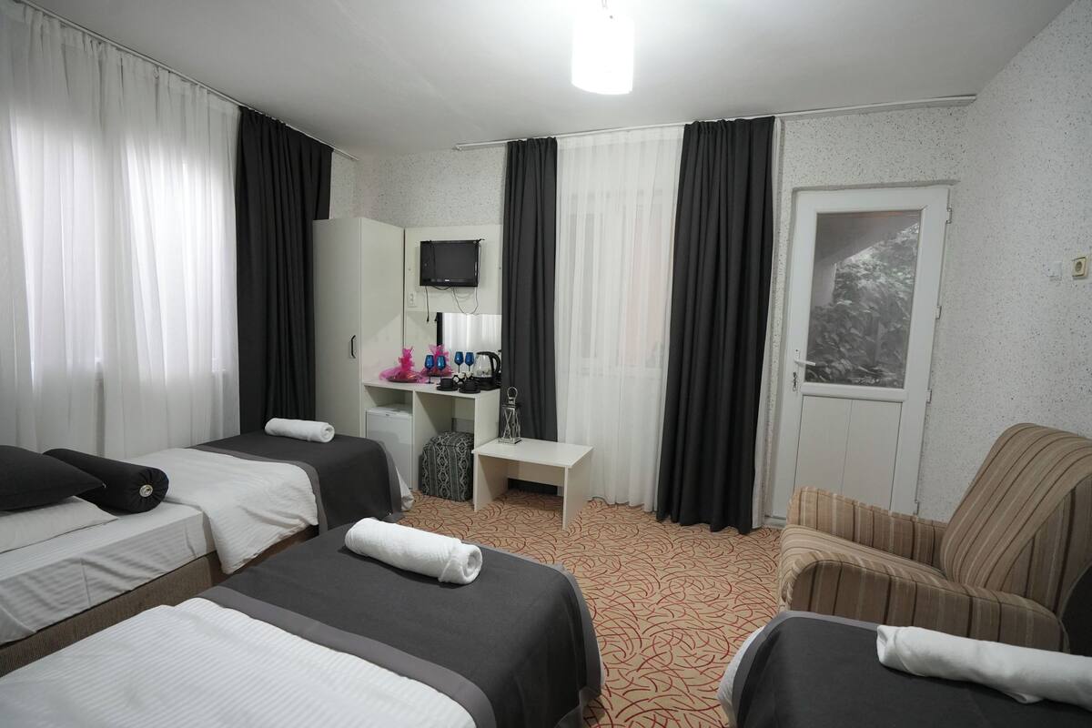ห้องสแตนดาร์ดทริปเปิล | 1 ห้องนอน, ผ้าปูที่นอน Frette จากอิตาลี, เครื่องนอนระดับพรีเมียม