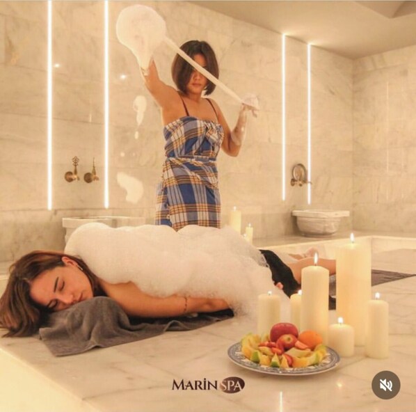 Espace de soins pour les couples, sauna, bain à remous, hammam