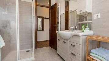 Superior-Apartment, 1 Schlafzimmer (Rocchetta) | Badezimmer