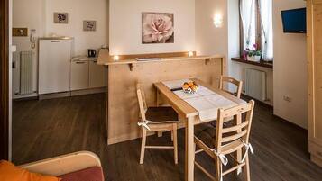 Studio Klasik (Stivo) | Area keluarga | TV layar datar