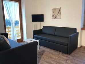 Comfort Studio (San Pietro) | Living room