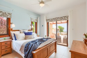 6 Schlafzimmer, Zimmersafe, Bügeleisen/Bügelbrett, kostenloses WLAN