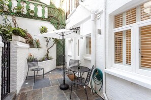 Outdoor dining - 2 bed flat located in central London, Marble Arch. (London)