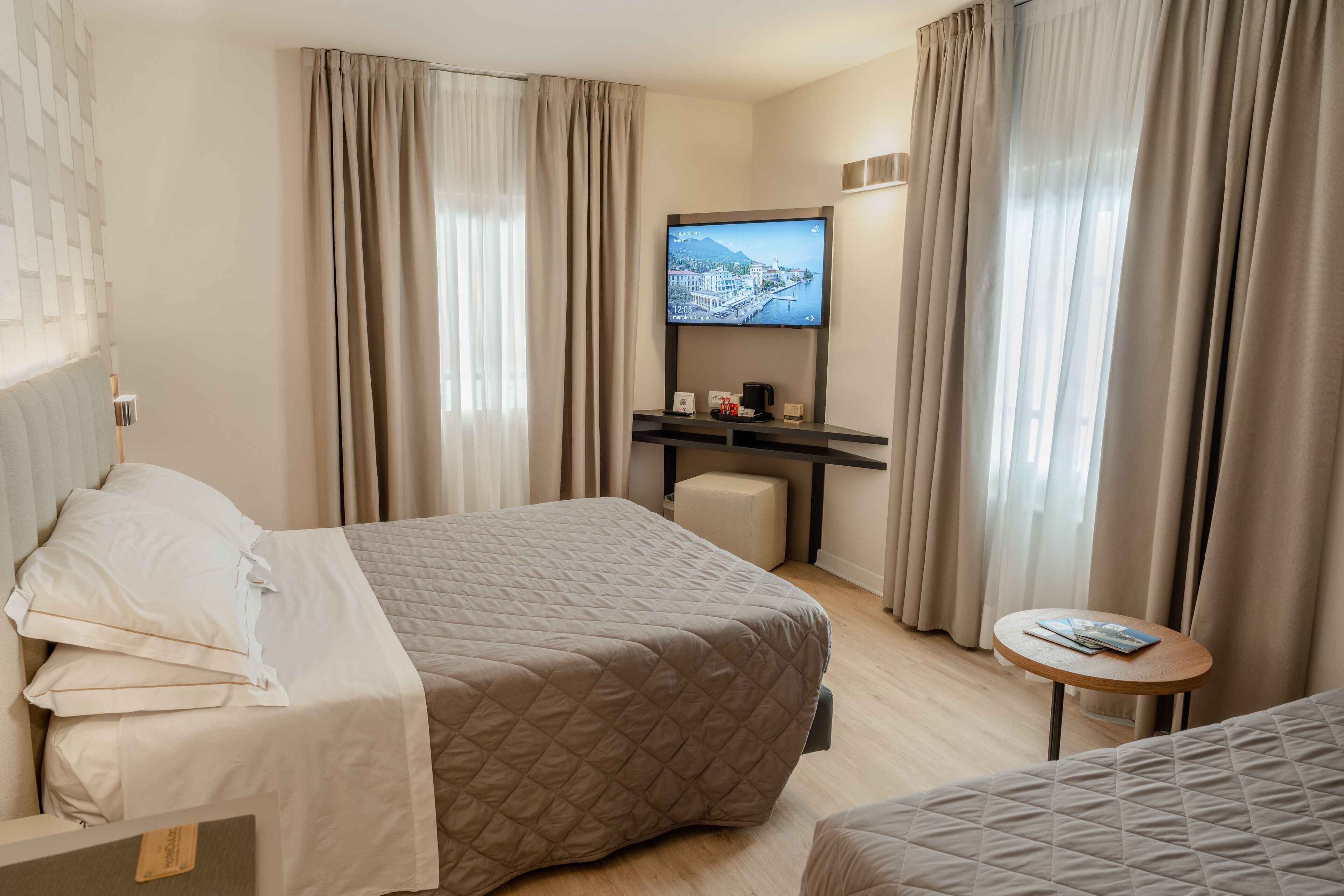 classic triple room | 1 bedroom, minibar, in-room safe, desk