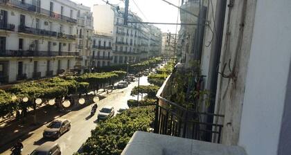 Algier - Didouche Mourad - Audin Platz