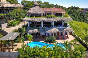 Exterior - Sayulita Ocean, Jungle & City View 5BR/8BA Villa /w Huge Pool (Sayulita)