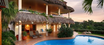 Sayulita Ocean, Jungle & City View 5BR/8BA Villa /w Huge Pool