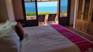 5 Schlafzimmer, Zimmersafe, Schreibtisch, BĂŒgeleisen/BĂŒgelbrett