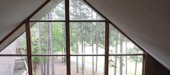 Mooi, schilderachtig Keowee Key appartement met uitzicht op de golfbaan!