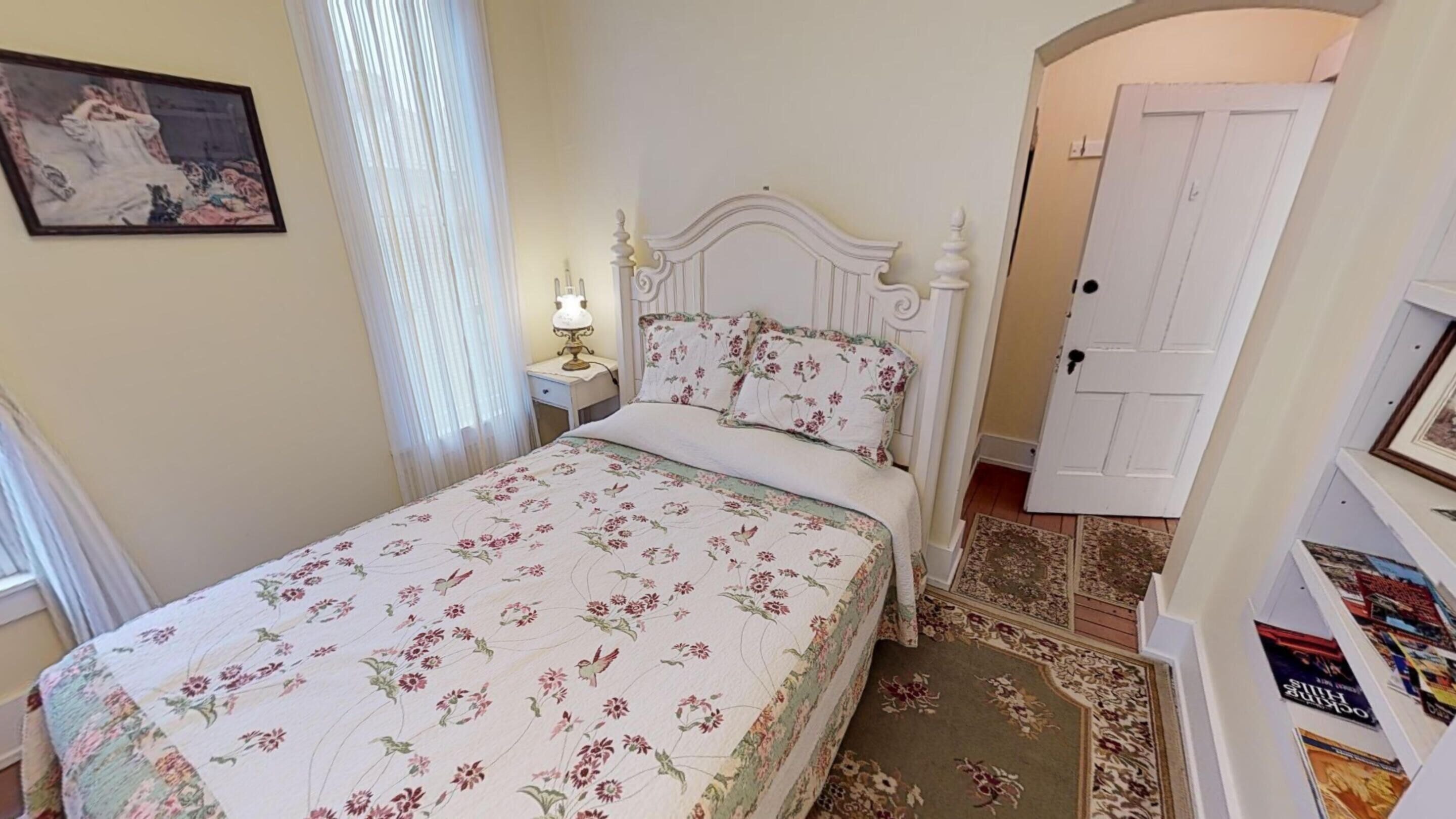 1 bedroom, iron/ironing board, WiFi (free), bed sheets