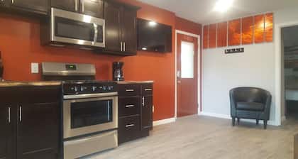 The Overlook Just outside Traverse City
Sleeps 4 Private Deck with Amazing Views