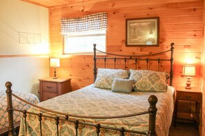 3 chambres, fer et planche à repasser, Wi-Fi gratuit, draps fournis