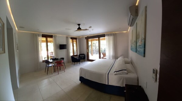 Studio Standard, non-fumeur, vue sur le jardin | Literie hypoallergénique, minibar, coffre-fort, décor unique