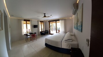 Estudio estándar, no fumadores, vistas al jardín | Ropa de cama hipoalergénica, minibar, caja fuerte