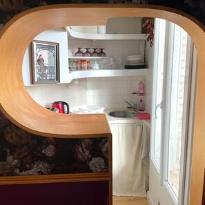 Interior - Quiet apartment with garden view. To visit Paris, Disney or on a romantic getaway (Fontenay-sous-Bois)