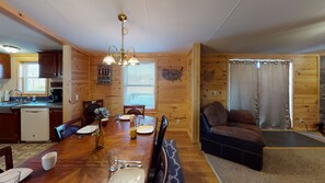 Interior - Large, Open Sunset Cabin in Star of Hocking Hills (Nelsonville)