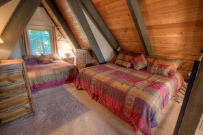 Chalet, Multiple Beds, Fireplace | 3 bedrooms, free WiFi - Lodgepole Chalet (South Lake Tahoe)
