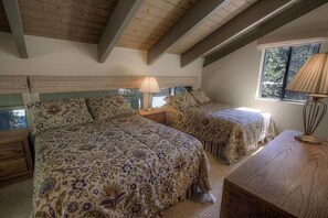 Room - Lucky Lady 404 (South Lake Tahoe)