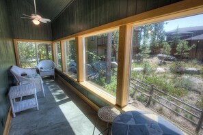 Huis, Meerdere bedden, bubbelbad, uitzicht op bergen | Terras