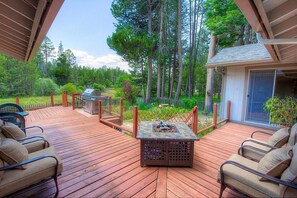 BBQ/picnic Area - Meadowview Hideaway (South Lake Tahoe)