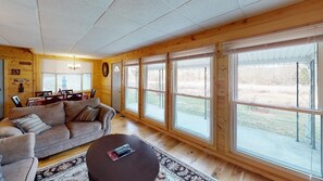 Smart TV, fireplace, DVD player, books