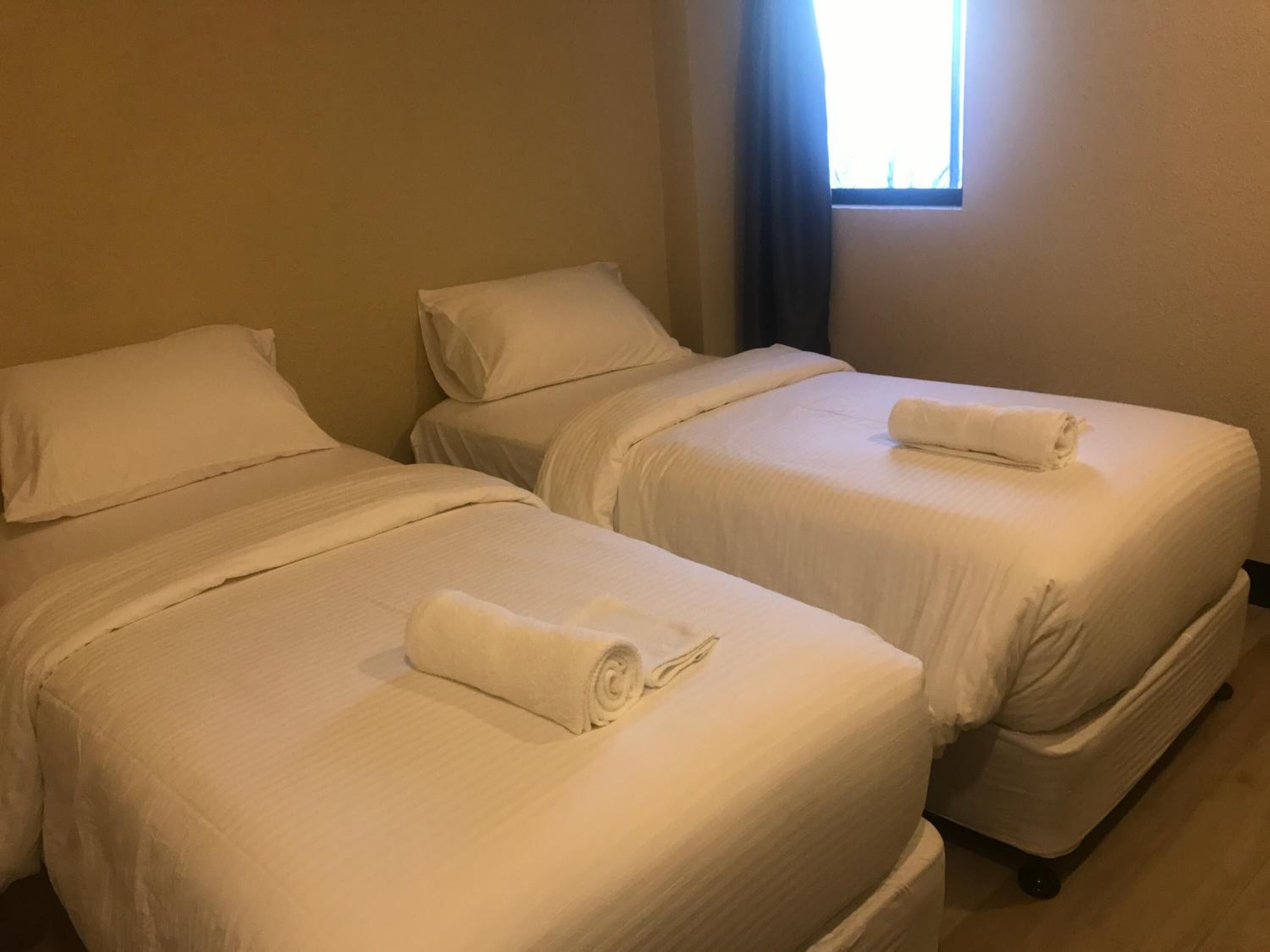 Desk, laptop workspace, soundproofing, rollaway beds