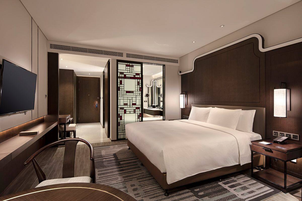 In-room safe, blackout curtains, free WiFi, bed sheets