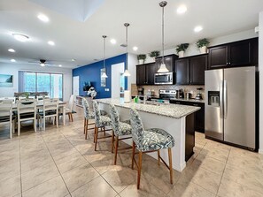 Fridge, microwave, oven, stovetop - Nice Villa- Private Pool/Spa, Free Resort Access! (Kissimmee)