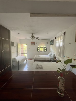 Studio, Balcony | Individually decorated, individually furnished, blackout curtains - Apartamento La Casa del Angel (Valladolid)