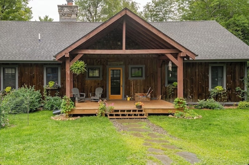Secluded waterfront home, minutes from Lake Placid and Saranac Lake