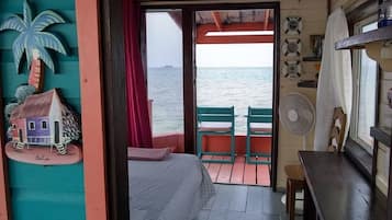 Casa estándar, 3 habitaciones, para fumadores, vista al mar | Vista desde la habitación