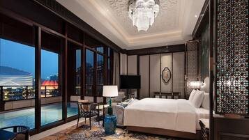 In-room safe, blackout drapes, soundproofing, free WiFi
