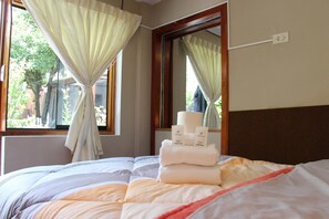 Free WiFi, bed sheets