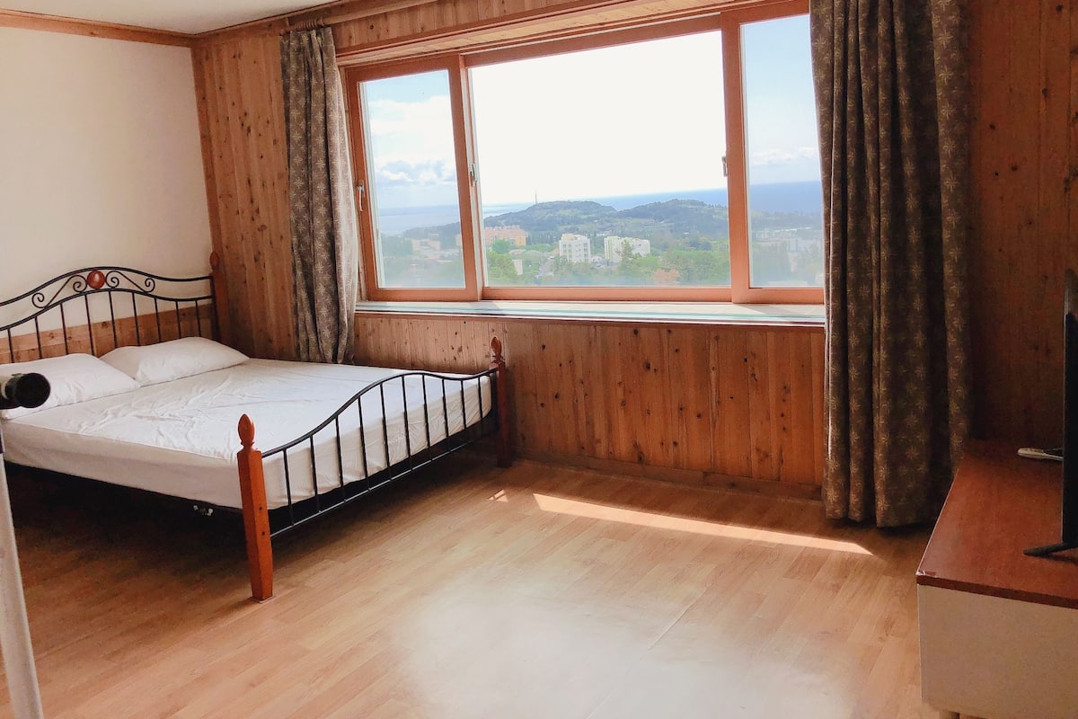 Camera Basic, non fumatori, vista oceano (#302) | Tende oscuranti, insonorizzazione, Wi-Fi gratuito