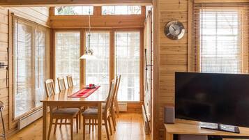 تناول الطعام