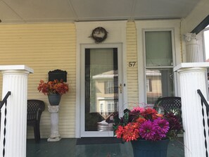 تفاصيل الفندق من الخارج