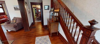 Pet Friendly Vacation Rental near Hocking Hills in Nelsonville Ohio
