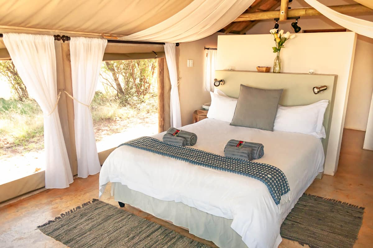 Honeymoon tent, 1 queensize bed, uitzicht op bergen | Beddengoed