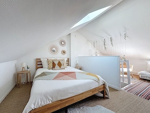 The Cozy Marne | 1 bedroom, individually decorated, individually furnished