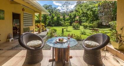 Casa Mariposa 2BR in Playa Chiquita