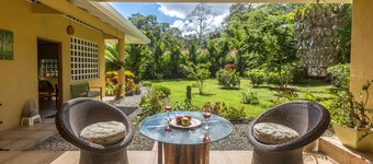 Casa Mariposa • Garden Hideaway 5 Min from Beach