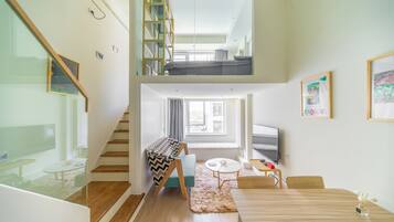 Familien-Loft, 2 Schlafzimmer | Schreibtisch, Verdunkelungsvorhänge, Bügeleisen/Bügelbrett