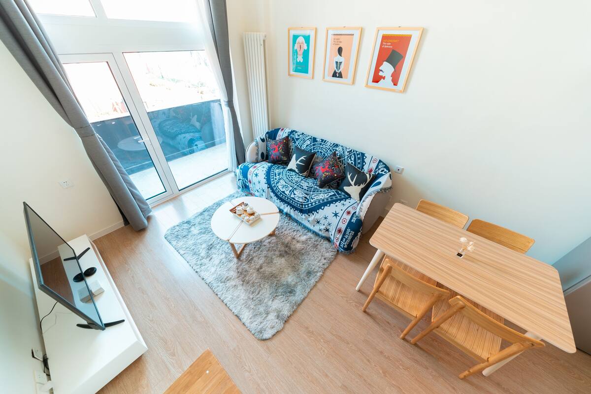 Deluxe-Loft, 1 Schlafzimmer | Schreibtisch, Verdunkelungsvorhänge, Bügeleisen/Bügelbrett