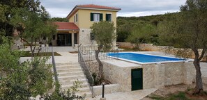 Exterior - Villa with pool by the sea, 5 bedroom (Veli rat Verunic)