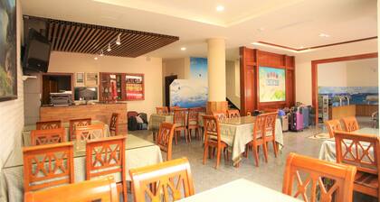 Holiday Hotel