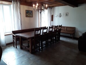 Dining - Quiet and sunny house (Portbail)