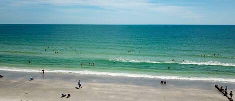 Beach nearby, beach towels, motor boating, fishing