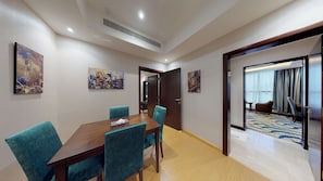 Grand Room, 2 Bedrooms, Connecting Rooms | In-room dining - City View Hotel (Jeddah)